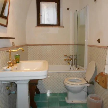 Homestay Agriturismo Il Fontino *